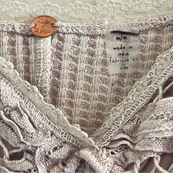 Free People One Knit Cami featuring triangle cups adorned open-knit Rose Size M - Picture 5 of 8